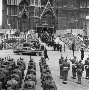 Begrafenis van Koningin Elizabeth van België te Brussel genodigden bij het verl, Bestanddeelnr 918-5109