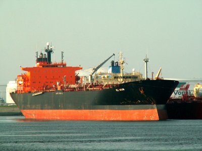 Bel Taylor p2 at the '7e Petroleumhaven', Port of Rotterdam, Holland 23-Apr-2006