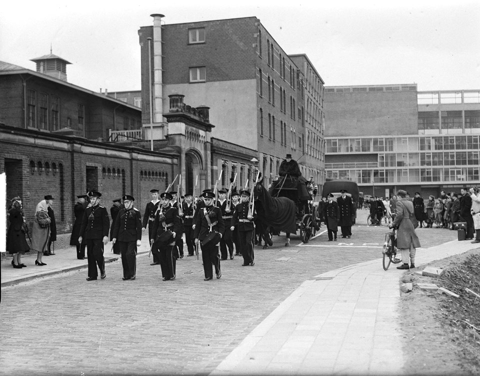 Begrafenis Koppenol (Rotterdam) Marvo, Bestanddeelnr 904-5167