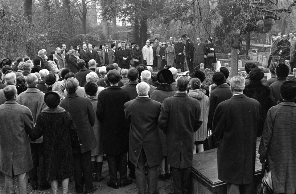 Begrafenis Margaretha (Greet) Hofmans op Zorgvliet te Amsterdam, Bestanddeelnr 921-8783