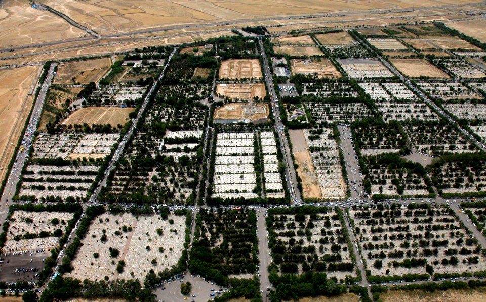 Behesht e Reza Cemetery at Borat Day - Mashhad 12