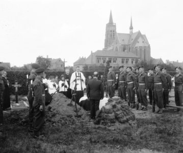 Begrafenis Palings te Oud-Gastel, Bestanddeelnr 902-9445