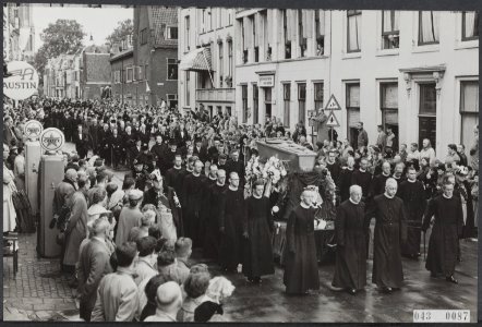 Begrafenis kardinaal, Bestanddeelnr 043-0087