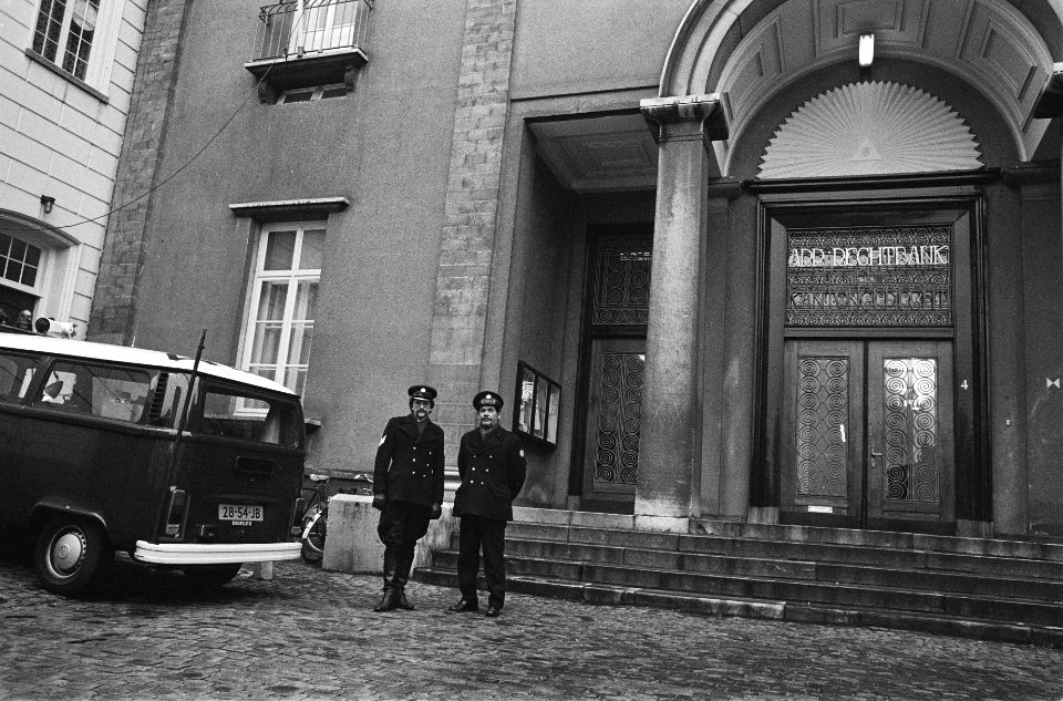 Behandeling uitleveringsverzoek RAF lid Folkerts door rechtbank in Maastricht, Bestanddeelnr 929-5188