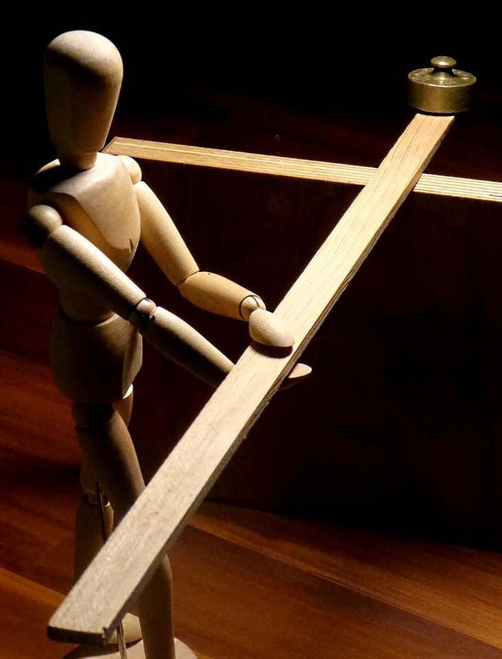 Beidseiter Hebel mit Holzpuppe