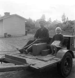 Boer en kind op wagen, Bestanddeelnr 920-4711