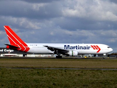 Boeing 767-31AER Martinair Holland PH-MCI Amsterdam Schiphol (AMS - EHAM), 27 February 2005