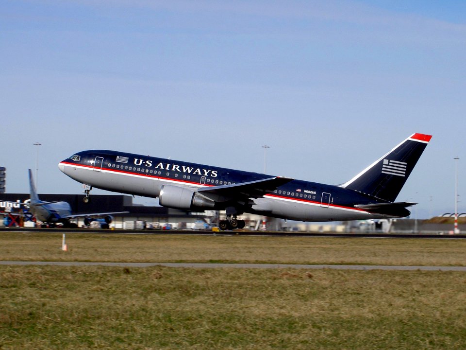 Boeing 767-2B7(ER) US Airways N652US