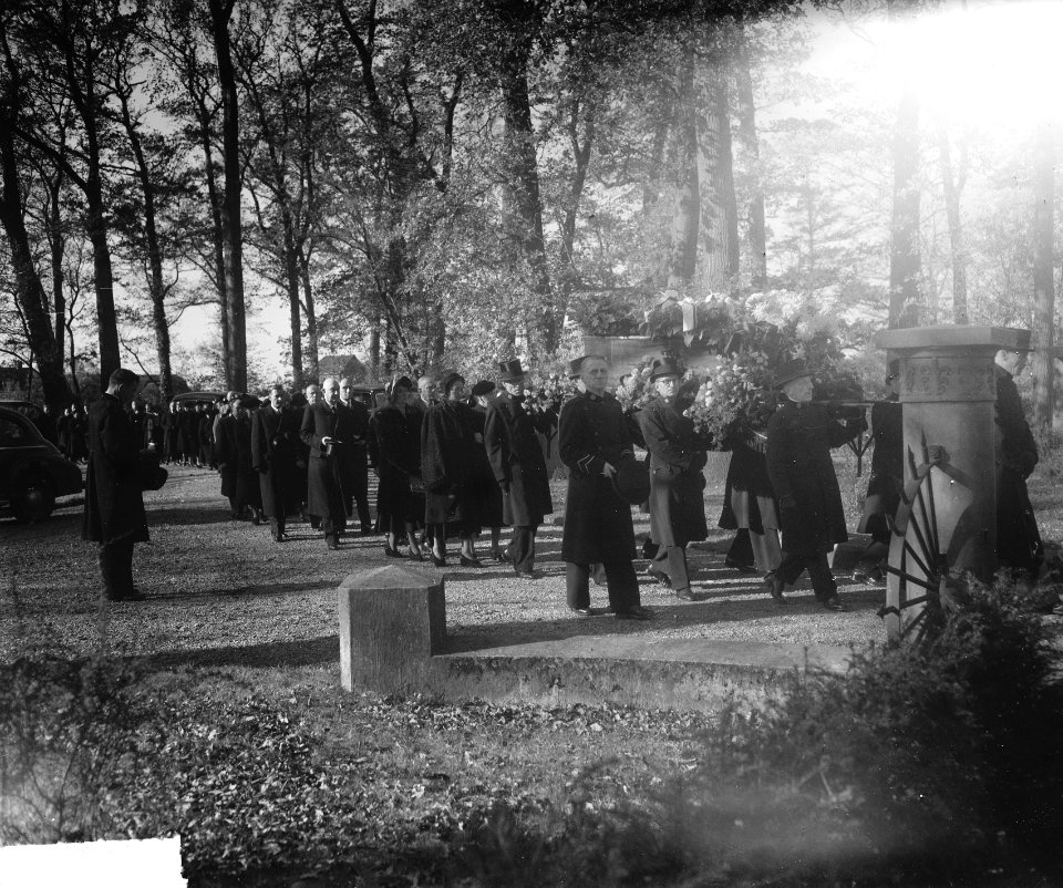 Begrafenis Parmentier, Veenendaal Mr. Innerney, Bestanddeelnr 903-0737