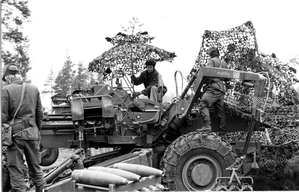 Bofors Field Howitzer 77 Artillery Regiment of Småland (A 6) 1978-1982 003