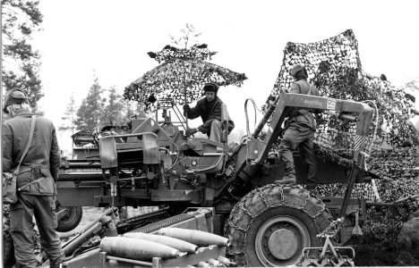 Bofors Field Howitzer 77 Artillery Regiment of Småland (A 6) 1978-1982 003