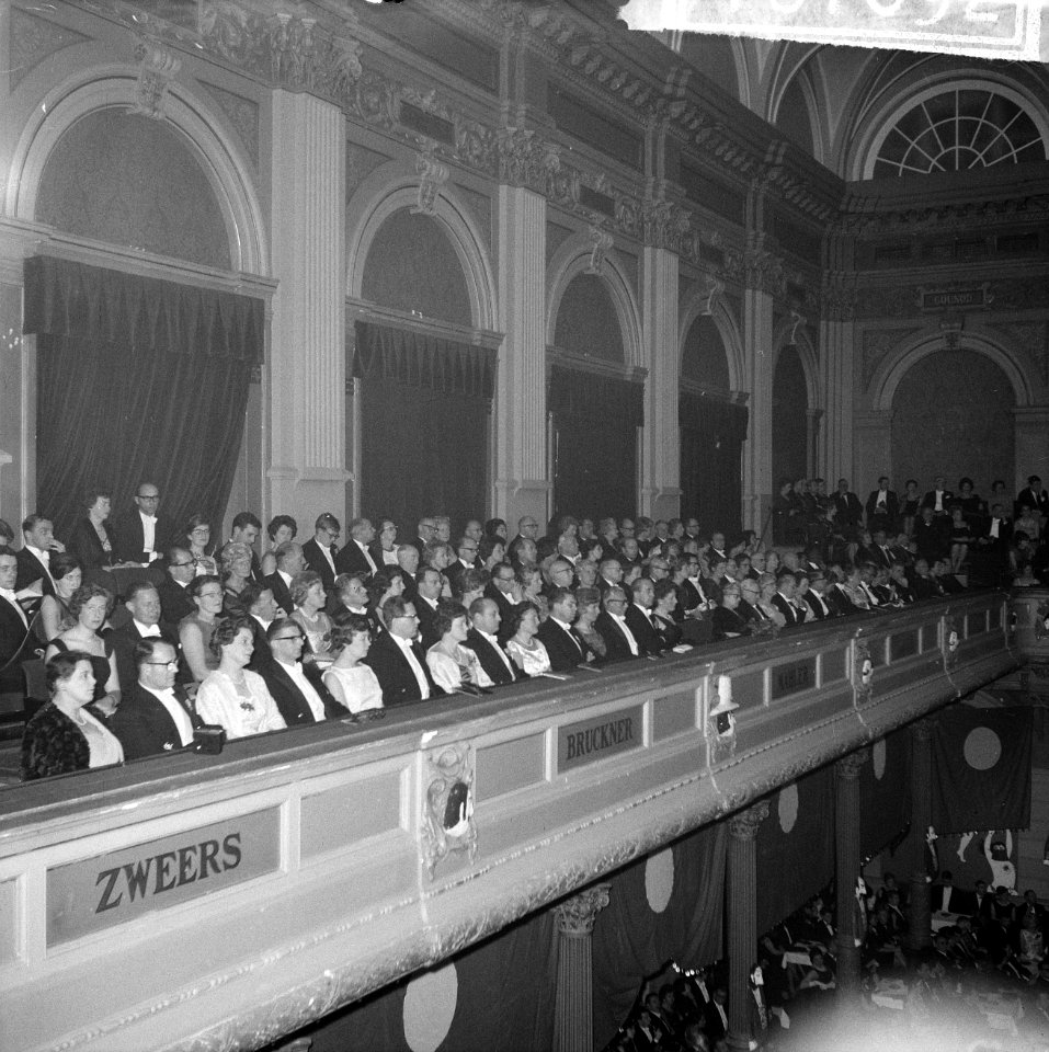 Boekhandel in Concertgebouw te Amsterdam, overzicht, Bestanddeelnr 916-1092