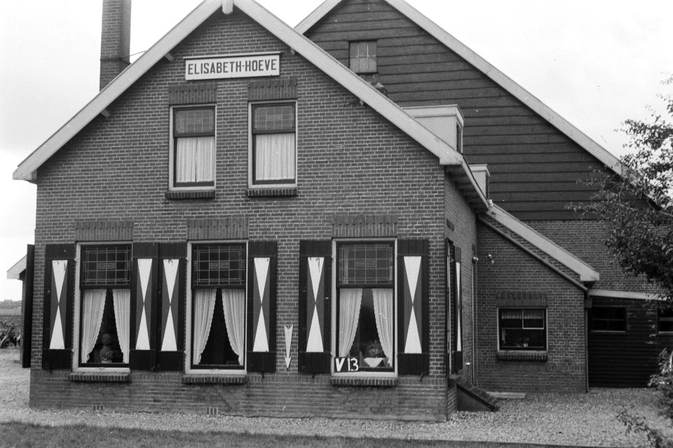 Boerderij Elisabeth-Hoeve te Vianen (ruilverkaveling Vijfheerenlanden), Bestanddeelnr 170-1357