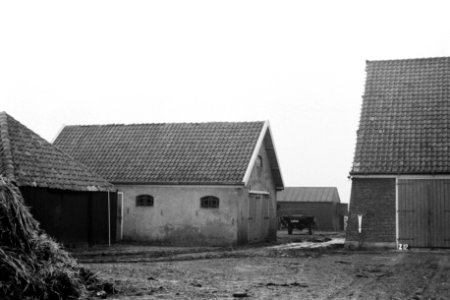 Boerderij te Zijpe (ruilverkaveling Zijpe- en Hazepolder), Bestanddeelnr 170-1529
