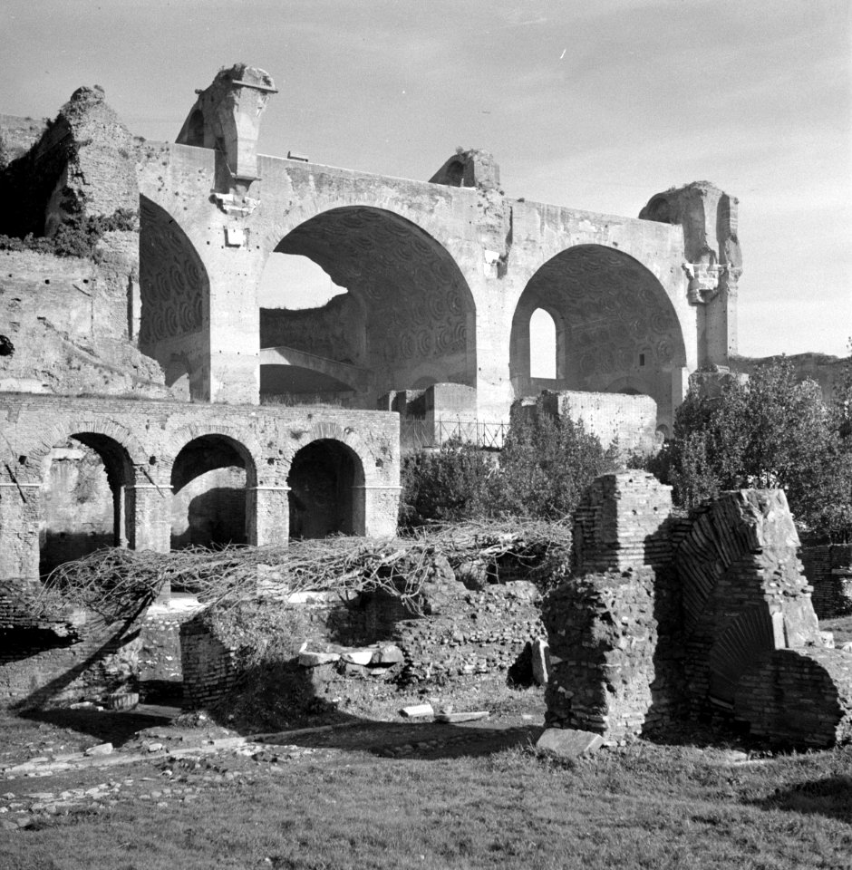 Bogen van de Basilica van Maxentius aan het Forum Romanum, Bestanddeelnr 191-1186
