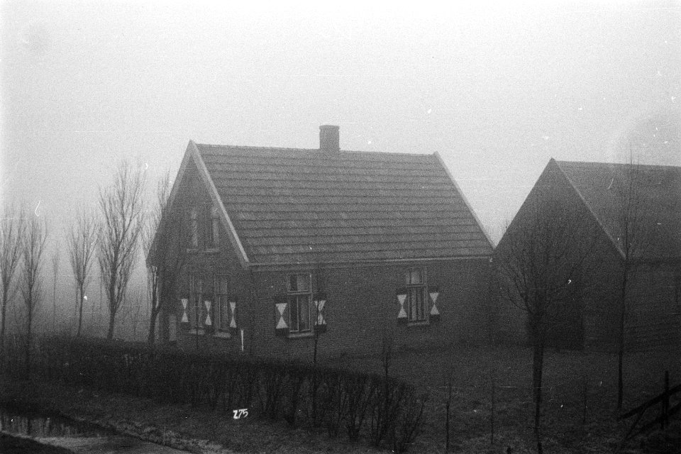 Boerderij te Zijpe (ruilverkaveling Zijpe- en Hazepolder), Bestanddeelnr 170-1581