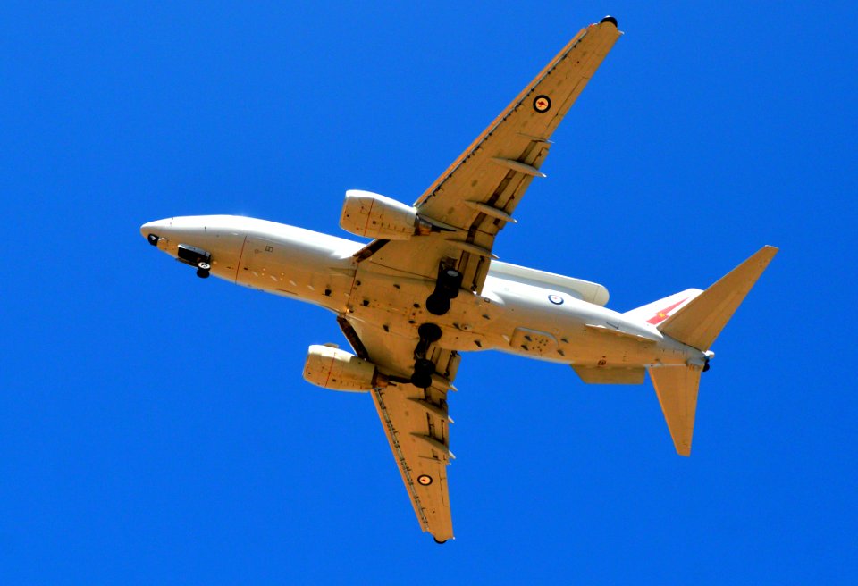 Boeing E-7A A30-004 Edinburgh undercarriage