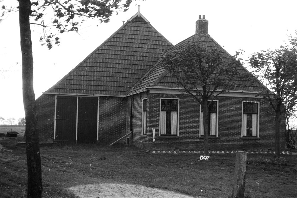 Boerderij te (ruilverkaveling Elsloo), Bestanddeelnr 170-1768