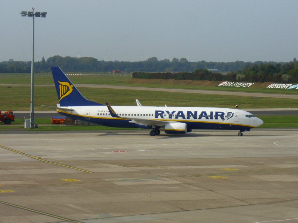 Boeing 737 Ryanair EI-EKA