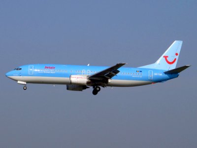 Boeing 737-400 Jetair OO-TUB operated by TUI airlines Belgium landing at Zaventem