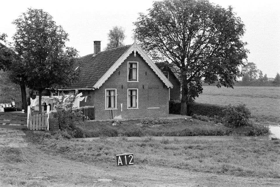 Boerderij bij Alkemade (ruilverkaveling Roelofarendsveen), Bestanddeelnr 170-2484