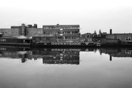 Boekenboot van Openbare Bibliotheek in Amsterdam boot, Bestanddeelnr 924-0841