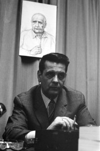 Boek Ik leefde met Martin Bormann uitgegeven door Uitgeverij Born, persconfere, Bestanddeelnr 922-9679