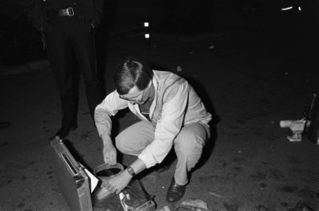Bomaanslagen op PTT-telecommunicatiecentrum en kantoor Olympische Spelen 1992 b, Bestanddeelnr 933-7346