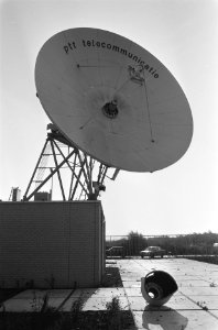 Bomaanslagen op PTT-telecommunicatiecentrum en kantoor Olympische Spelen 1992 s, Bestanddeelnr 933-7343