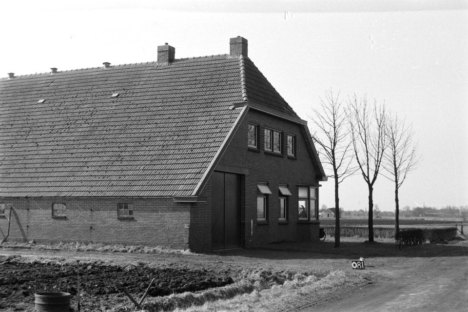 Boerderij te Onstwedde ruilverkaveling Pomppolder, Bestanddeelnr 170-1942