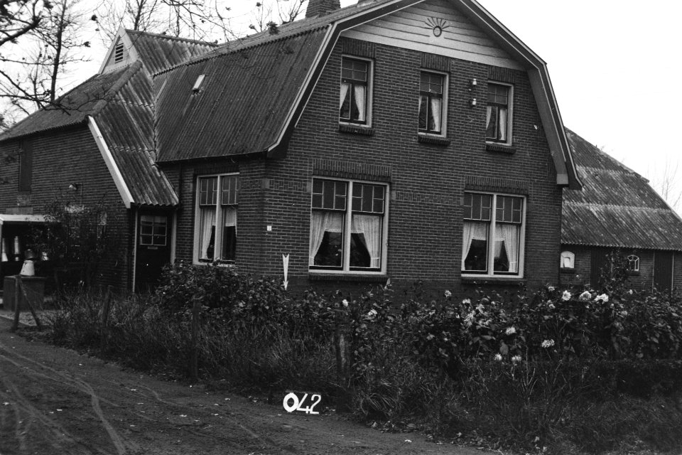 Boerderij te Ommen (ruilverkaveling Ommerveld), Bestanddeelnr 170-1744