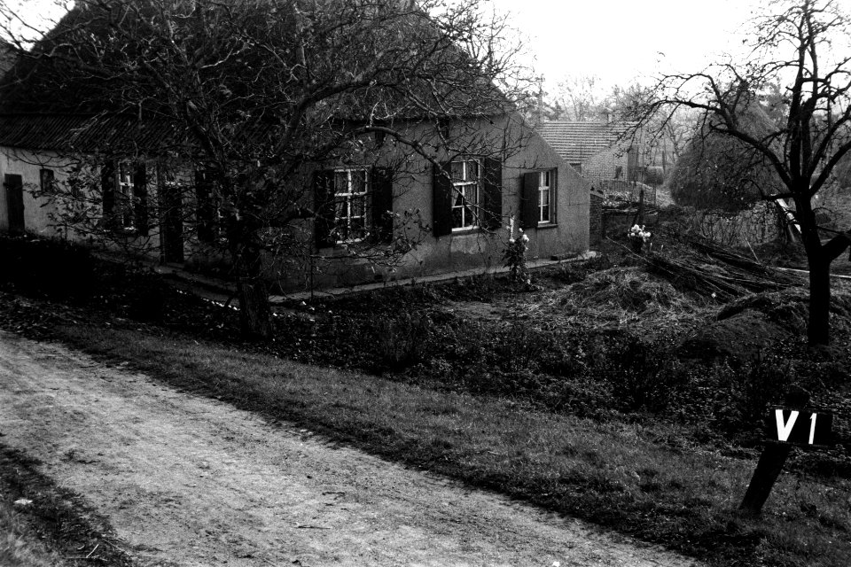 Boerderij te Velp (NB)((ruilverkaveling Land van Ravenstein), Bestanddeelnr 170-1758