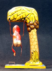 Bombo, tin toy monkey in tree, pic 6