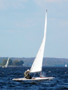Bombardier Invitation sailboat 3282