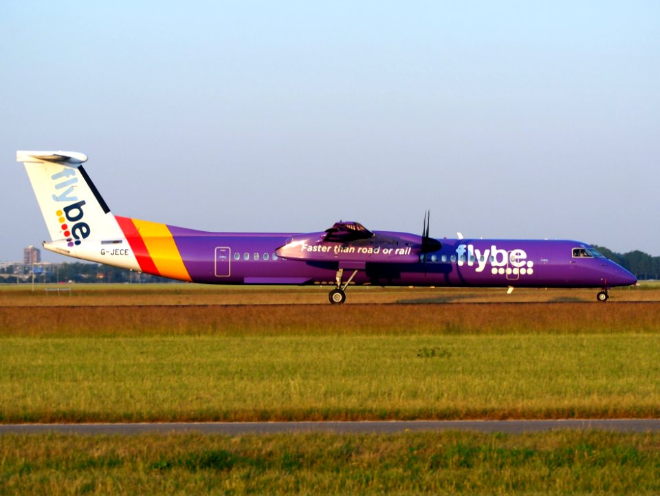 Bombardier Dash 8-Q402, Flybe landing at Schiphol (AMS - EHAM), The Netherlands pic2