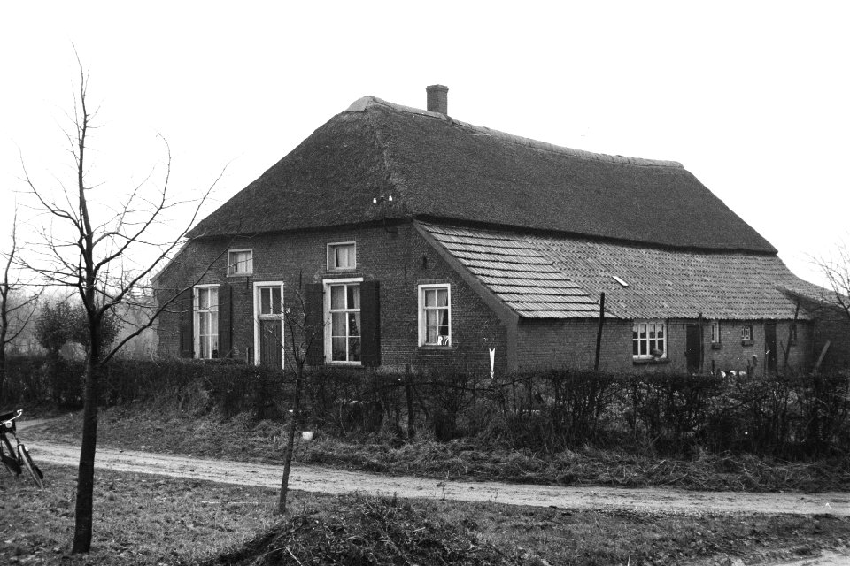 Boerderij te Ravenstein (Ruilverkaveling Land van Ravenstein), Bestanddeelnr 170-1423