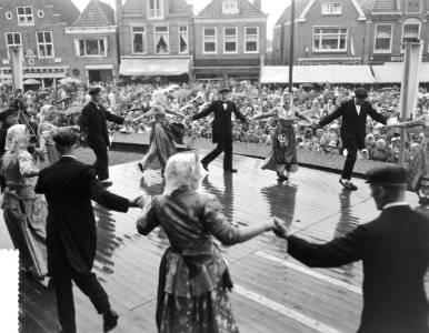 Boerengastdag met vetveemarkt in Schagen Volksdansen, Bestanddeelnr 912-8435