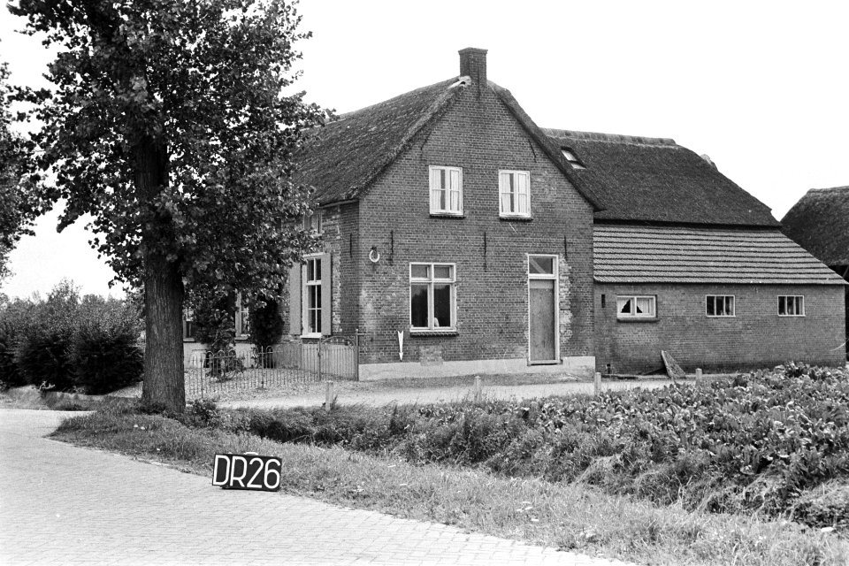 Boerderij te Dreumel of Druten (ruilverkaveling Maas en Waal), Bestanddeelnr 170-2214