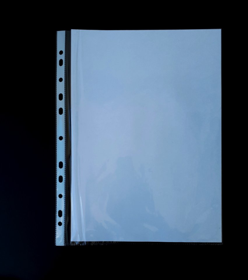 Blue color cast - Punched pocket 1
