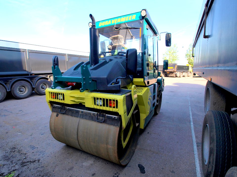 Bomag roller (owner Dura Vermeer) p3