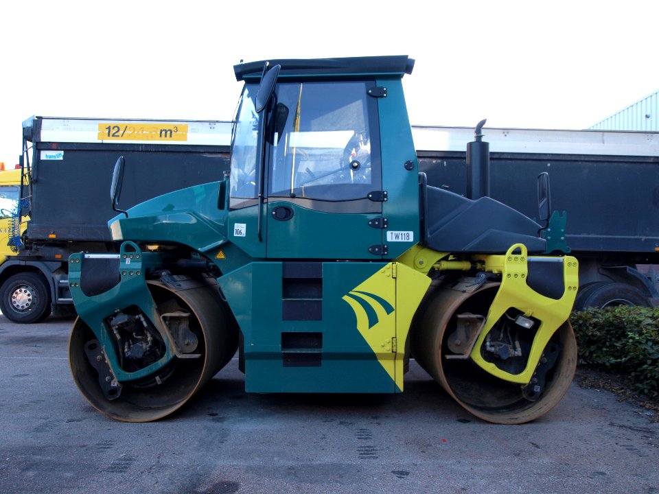 Bomag roller (owner Dura Vermeer) p2