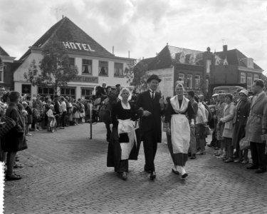 Boerengastdag met vetveemarkt in Schagen Volksdansen, Bestanddeelnr 912-8433