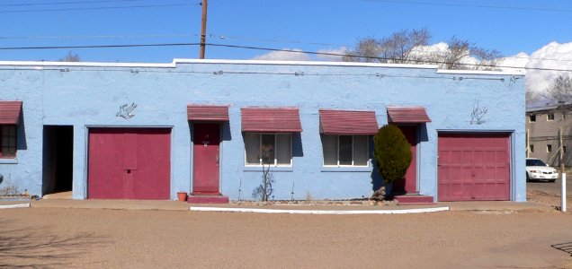 Blue Swallow Motel rooms 14-15