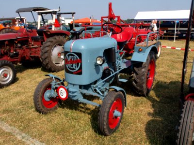 Blue Eicher diesel pic4