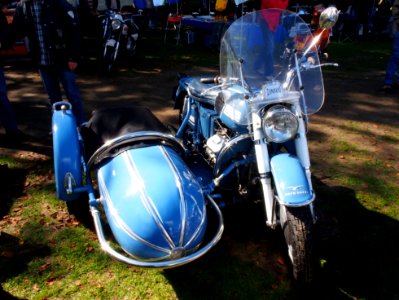 Blue Moto Guzzi with sidecar pic1 photo