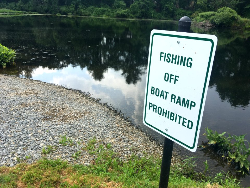 Boat Ramp Fishing Prohibited
