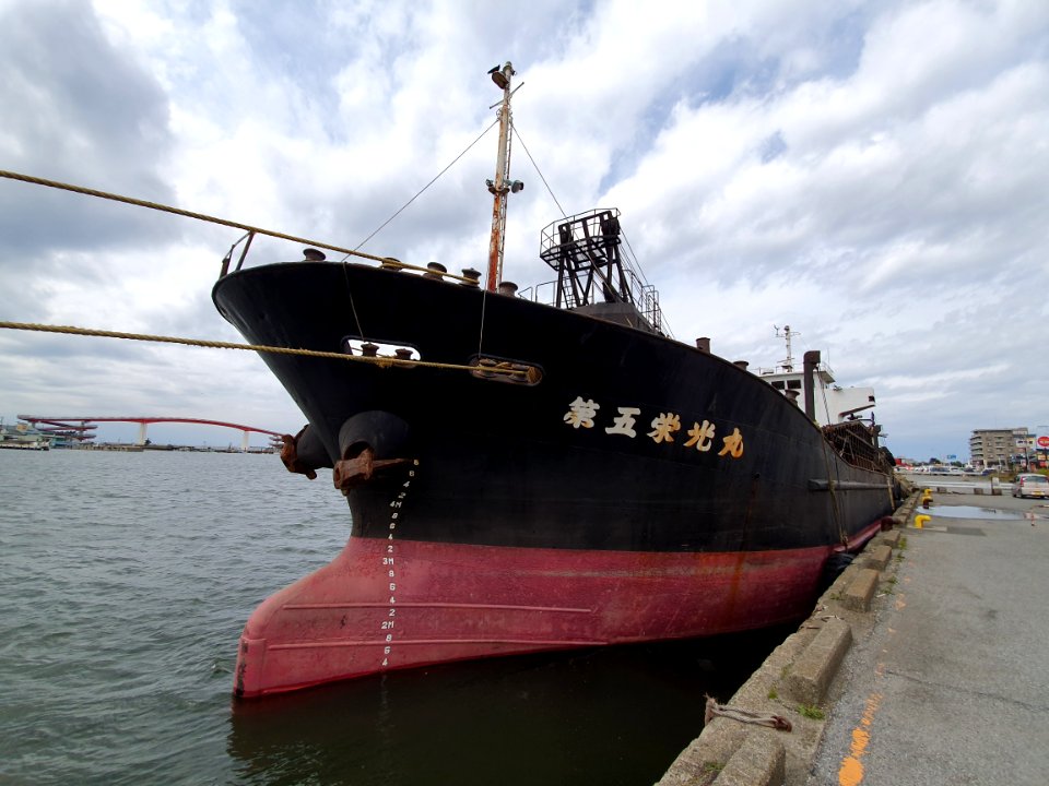 Boats in Kisarazu port 15