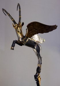 Bouquetin ailé Achéménides Louvre Ant Orien 12 a 14012018 2