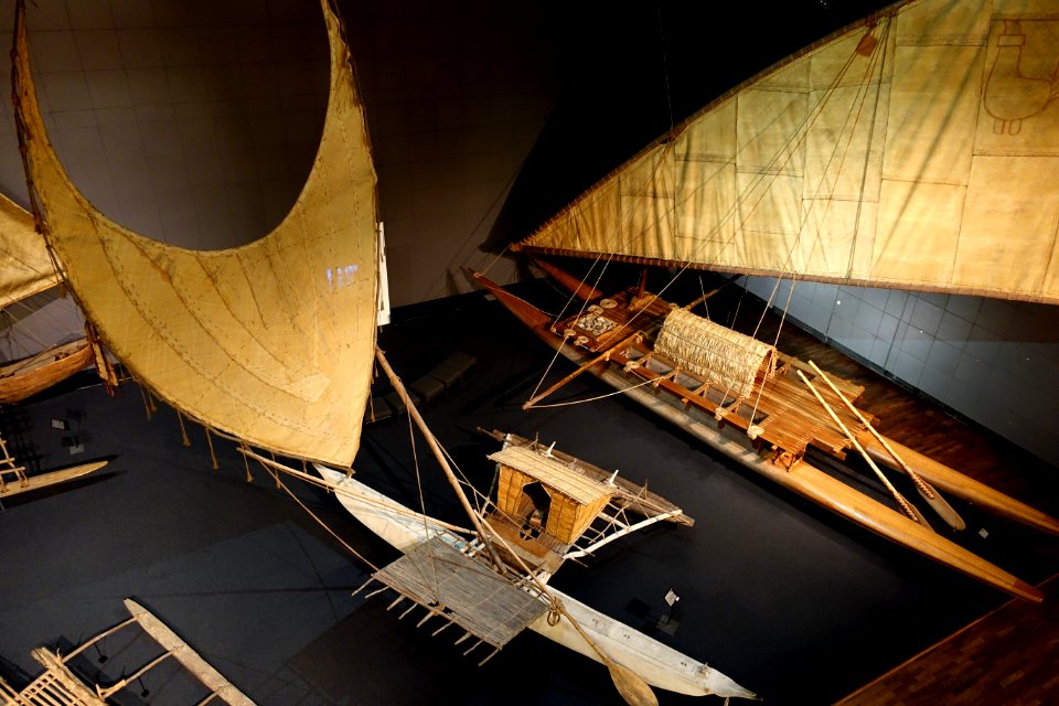 Boat exhibit - Ethnological Museum, Berlin - DSC01230