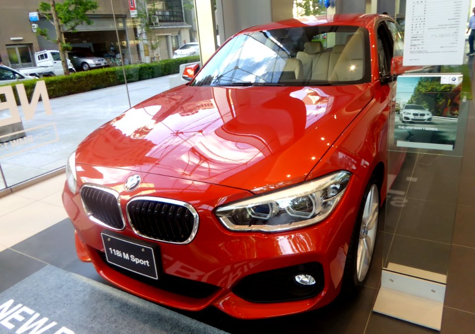 BMW 118i M Sport (F20) front